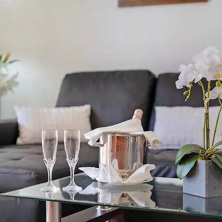 Geranios Lejlighed *