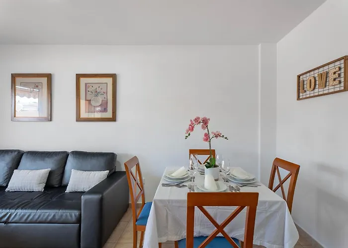 דירה Geranios ארונה